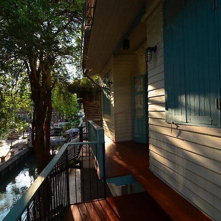 La Moon Hostel Μπανγκόκ Εξωτερικό φωτογραφία
