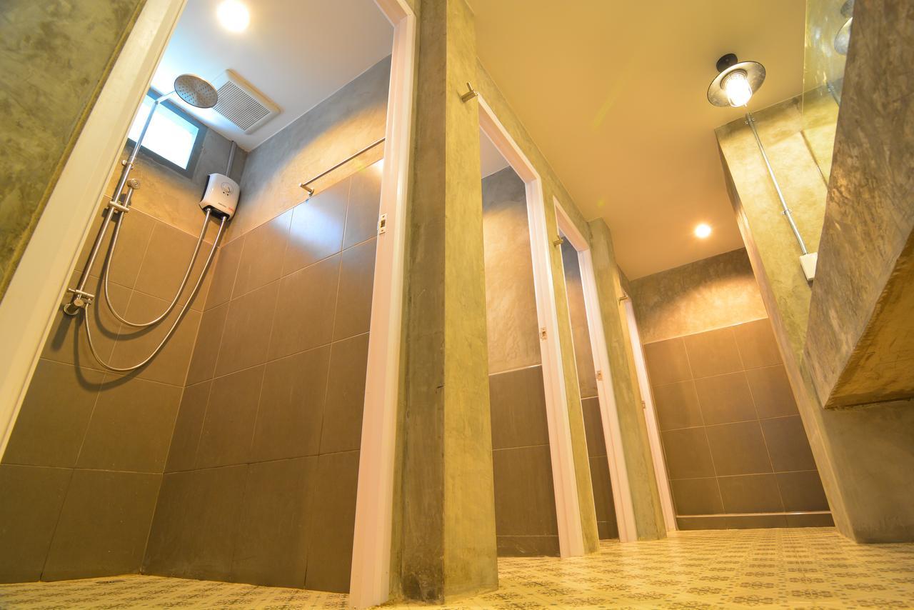 La Moon Hostel Μπανγκόκ Εξωτερικό φωτογραφία
