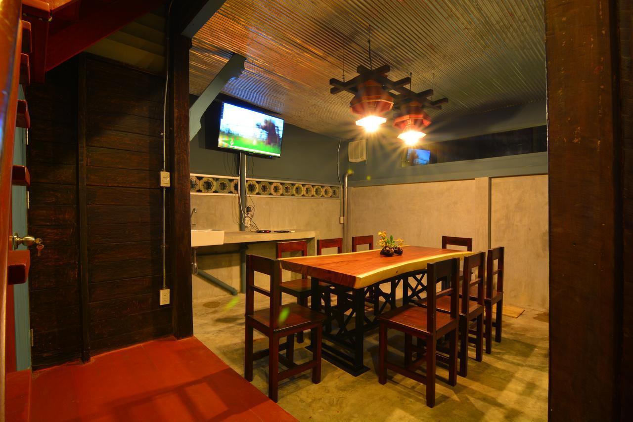 La Moon Hostel Μπανγκόκ Εξωτερικό φωτογραφία