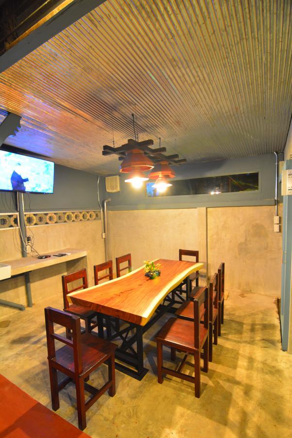 La Moon Hostel Μπανγκόκ Εξωτερικό φωτογραφία