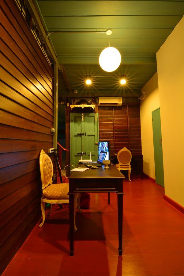 La Moon Hostel Μπανγκόκ Εξωτερικό φωτογραφία