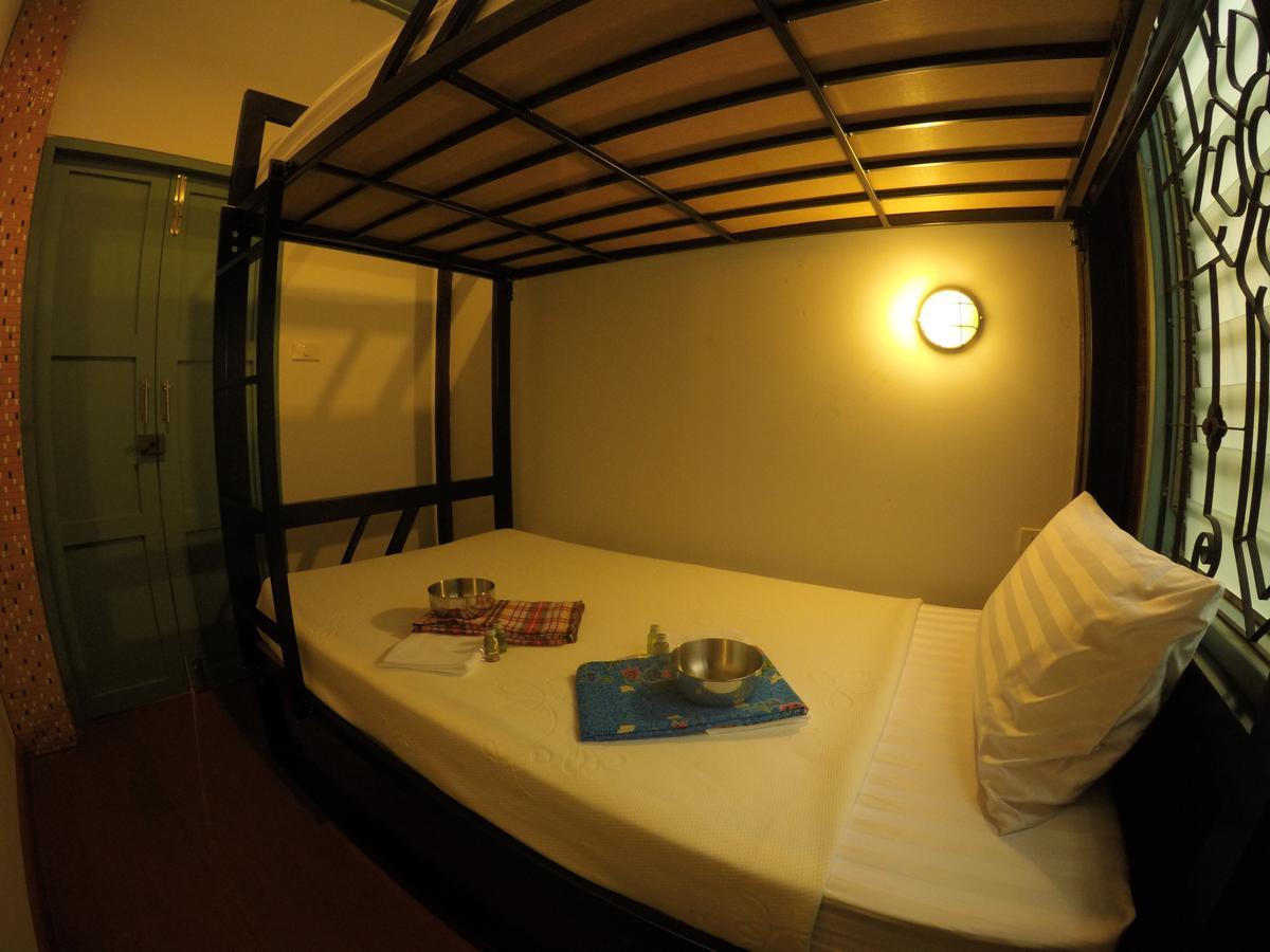 La Moon Hostel Μπανγκόκ Εξωτερικό φωτογραφία